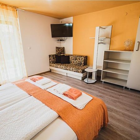 Apartma Rombon Brdo With Free Onsite Parking Бовец Екстер'єр фото