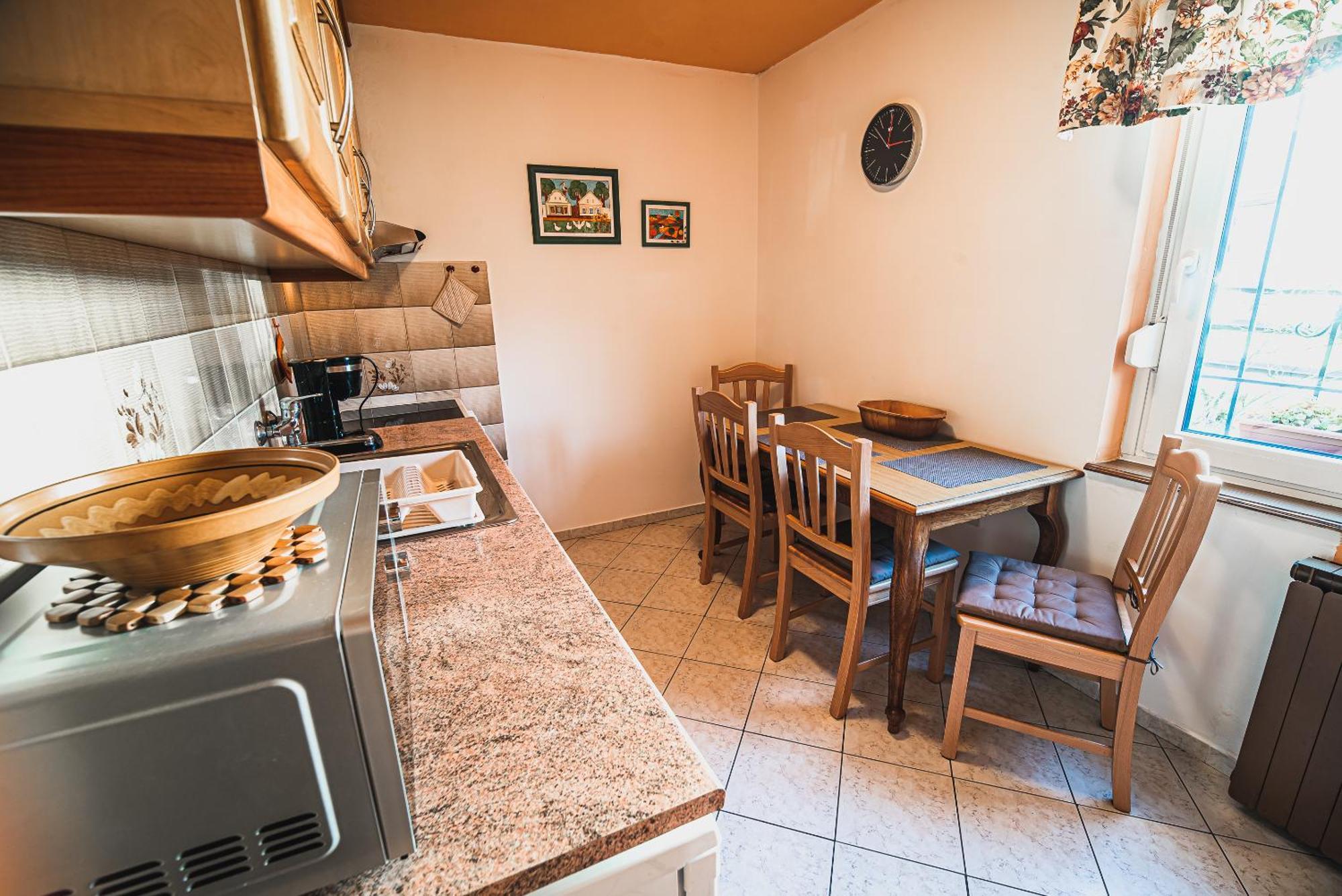 Apartma Rombon Brdo With Free Onsite Parking Бовец Екстер'єр фото